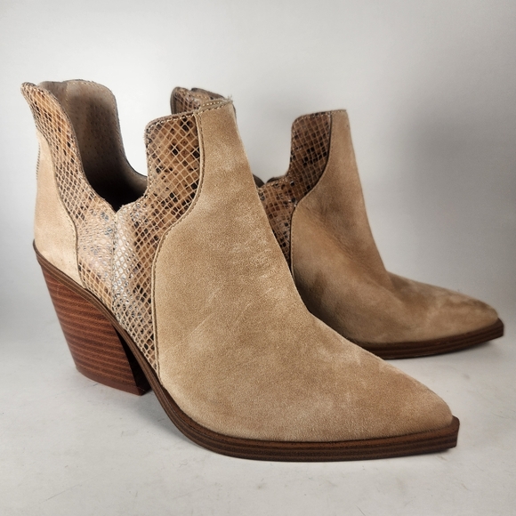 Vince Camuto Shoes - VINCE CAMUTO Women's Gannilla Suede Snake Skin Boot 6.5 Beige Leather Western